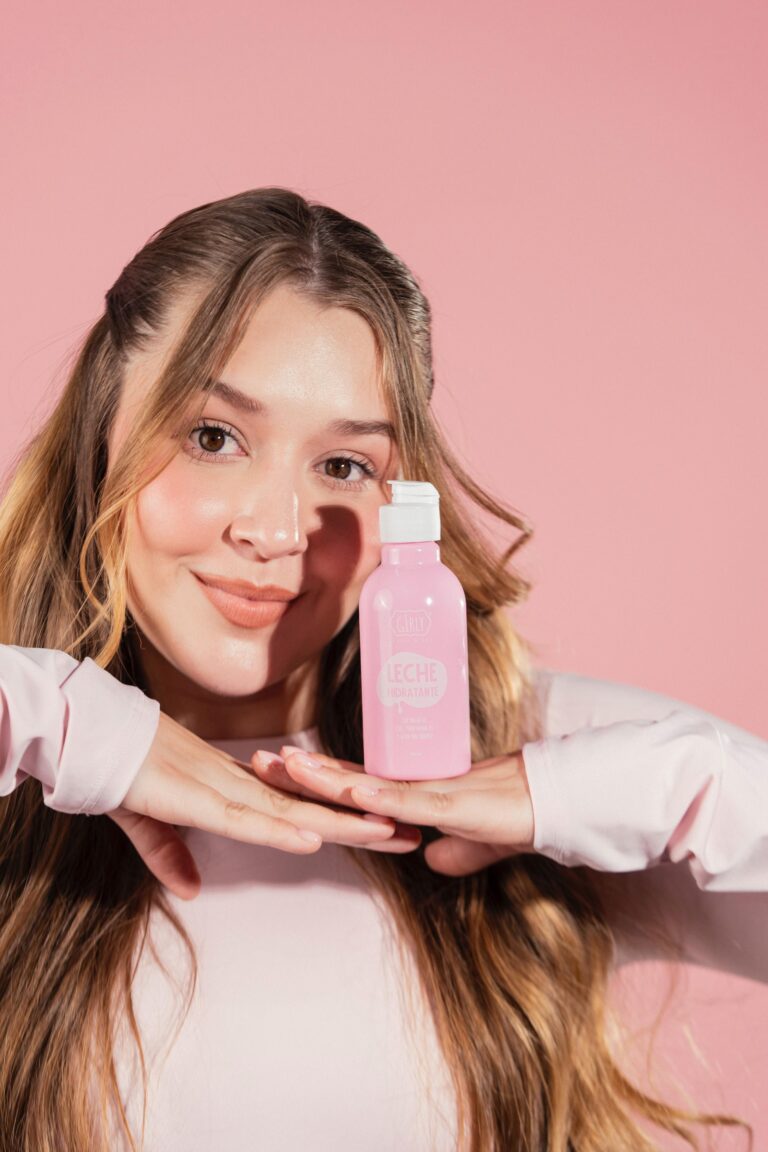 LECHE FACIAL HIDRATANTE 140ML GIRLY