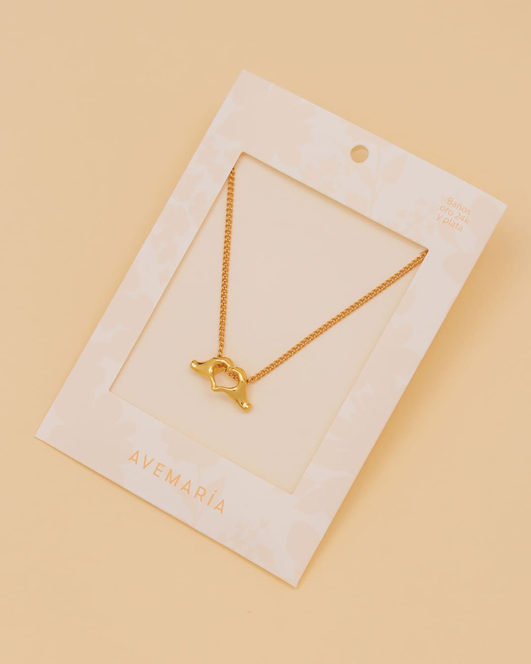 COLLAR MANOS DE CORAZÓN AVEMARÍA