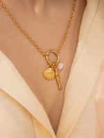 COLLAR PERLA CONCHA+ARETES BAÑO DE ORO AVEMARÍA