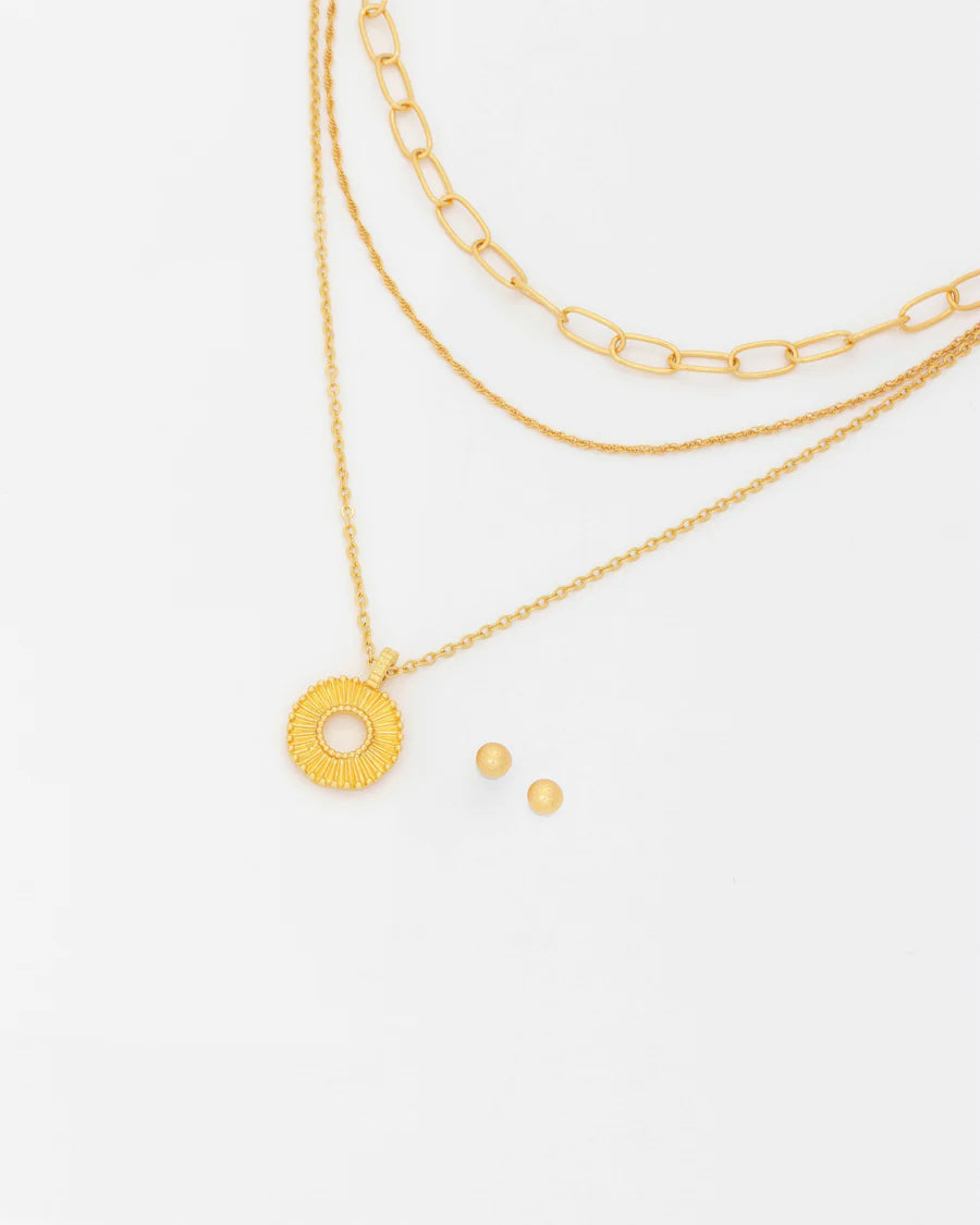 COLLAR X3 LAYERING DEST+ARETES BAÑO DE ORO AVEMARÍA