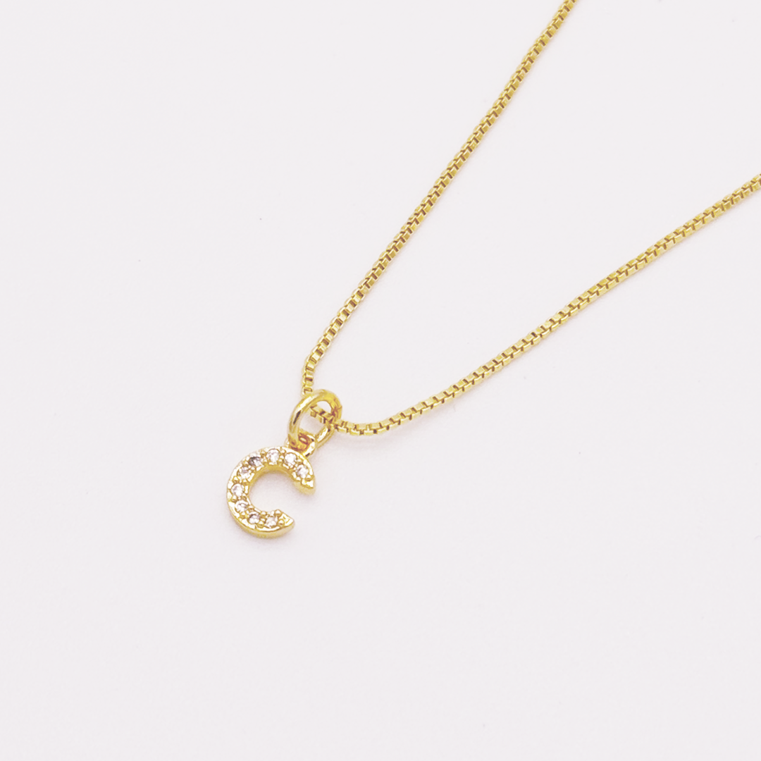 COLLAR LETRA MINI ZIRCON RODIO MARTINA