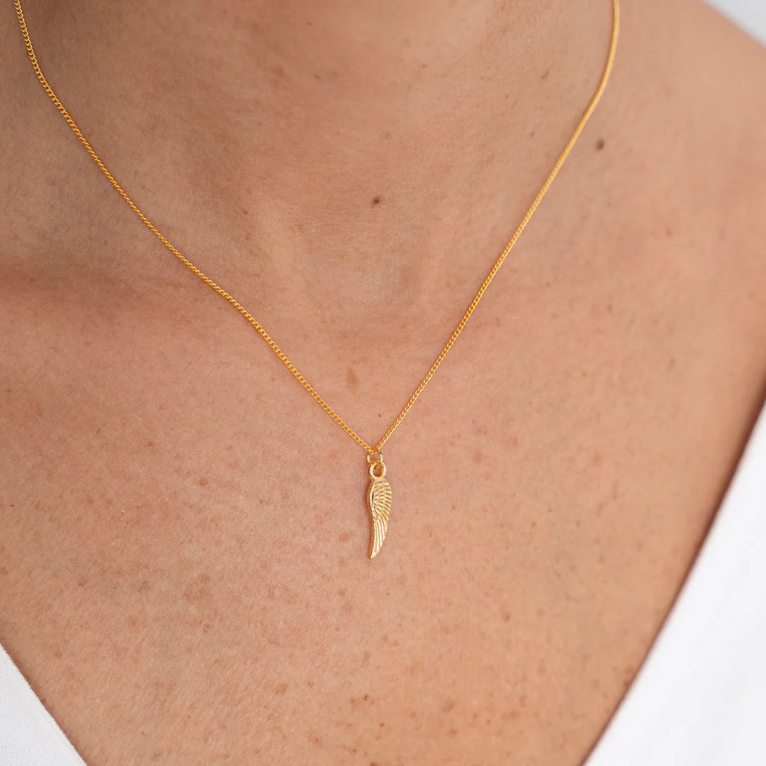 CADENA DIJE DE ALA BAÑO DE ORO WISH