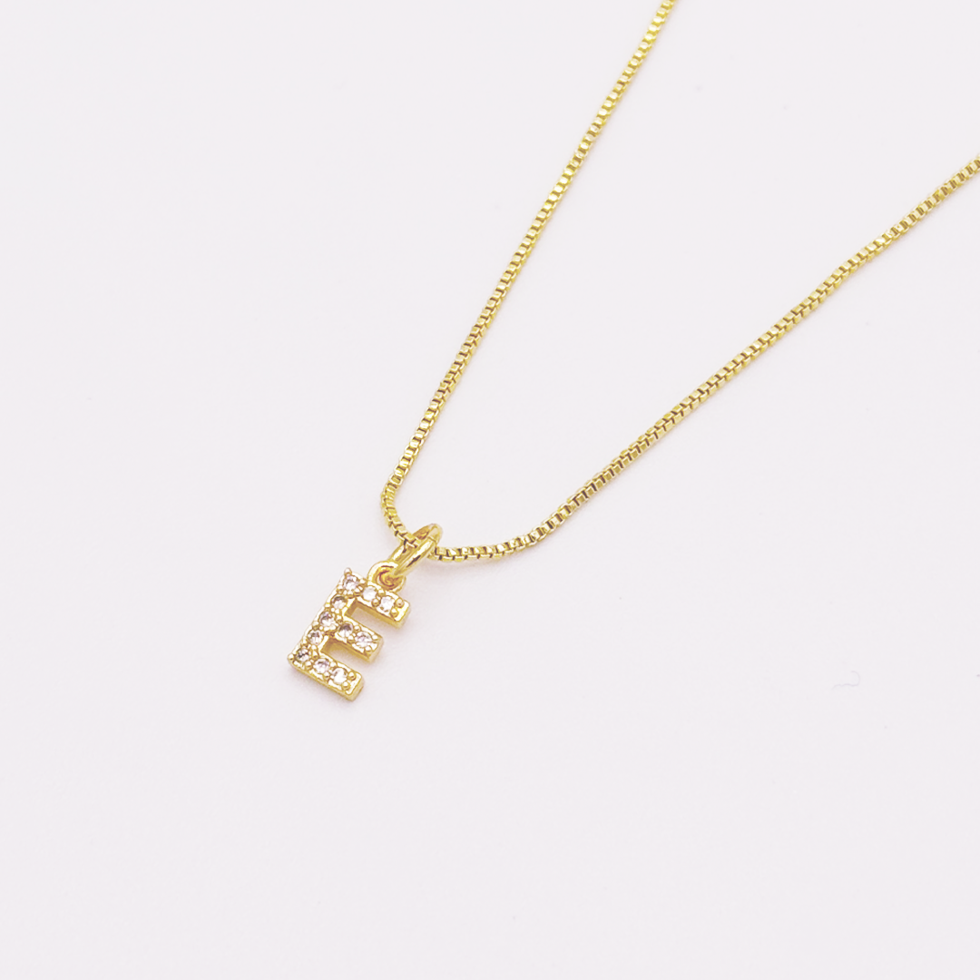 COLLAR LETRA MINI ZIRCON RODIO MARTINA