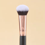 BROCHA CORRECTOR BLACK GOLD EE06 ATENEA