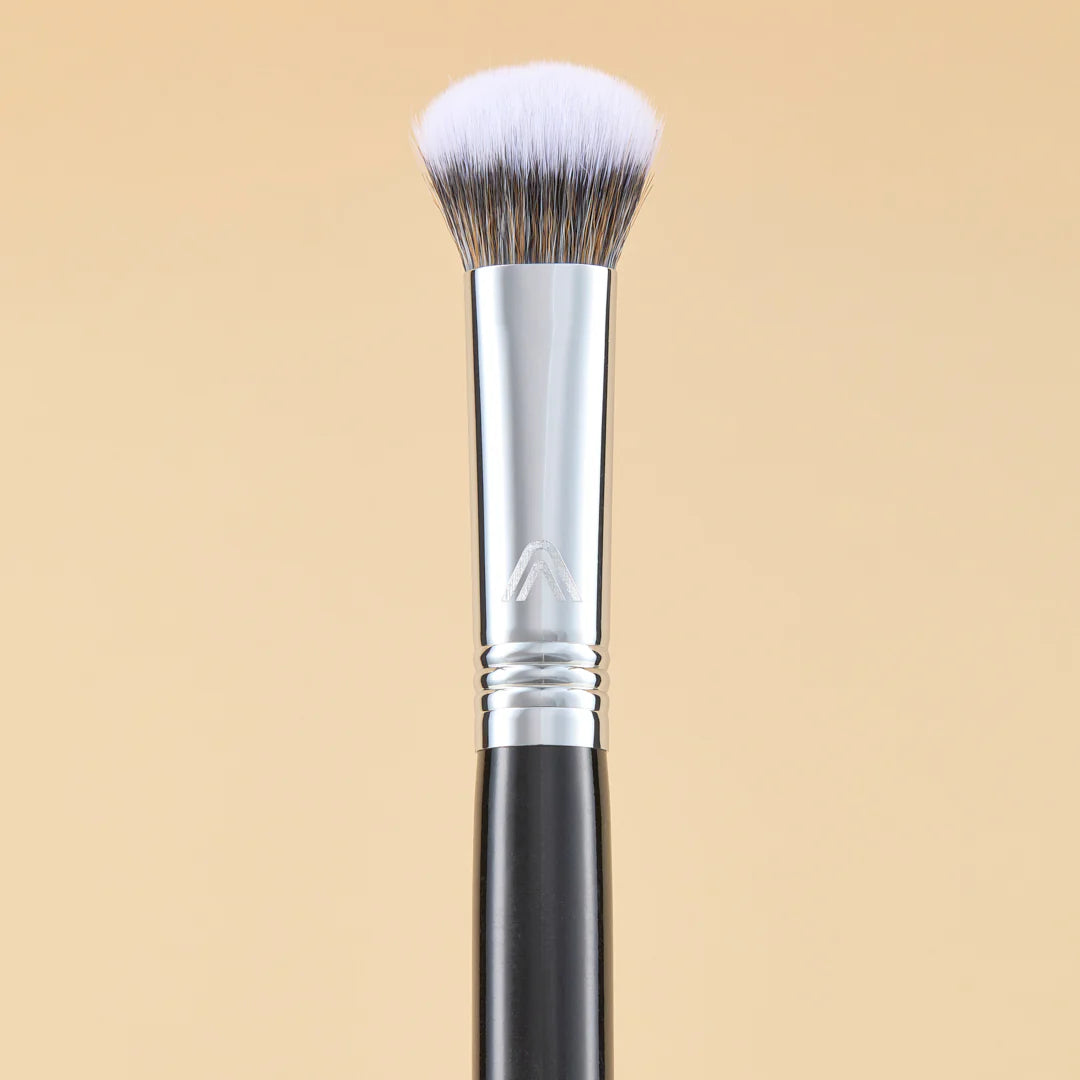 PINCEL CORRECTOR/CONTORNO RUNWAY JL23 ATENEA