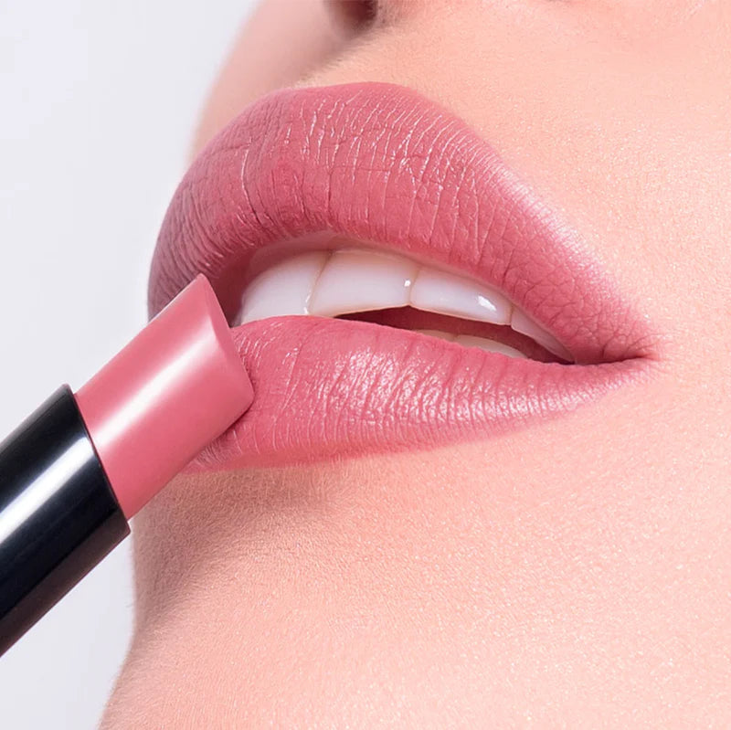 LABIAL EN BARRA SEMIMATE LIP BANG 2G AME