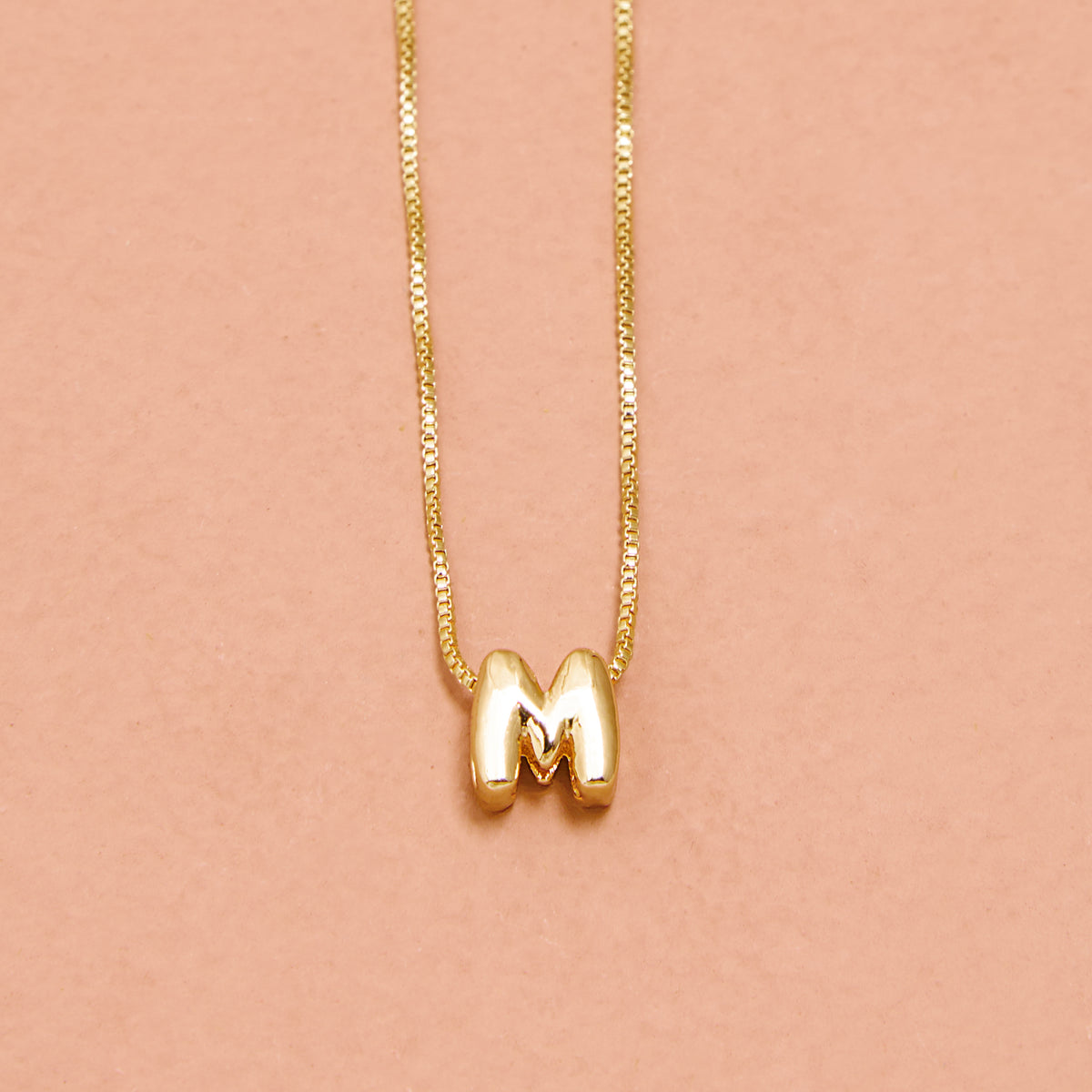 CADENA LETRA MINI DORADA MARTINA ACCESORIOS