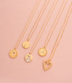 Cadena-virgencita-para-mujer-Ave-María-accesorios-6