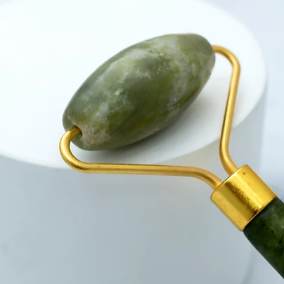 Rodillo de jade con textura sale