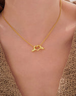 COLLAR MANOS DE CORAZÓN AVEMARÍA