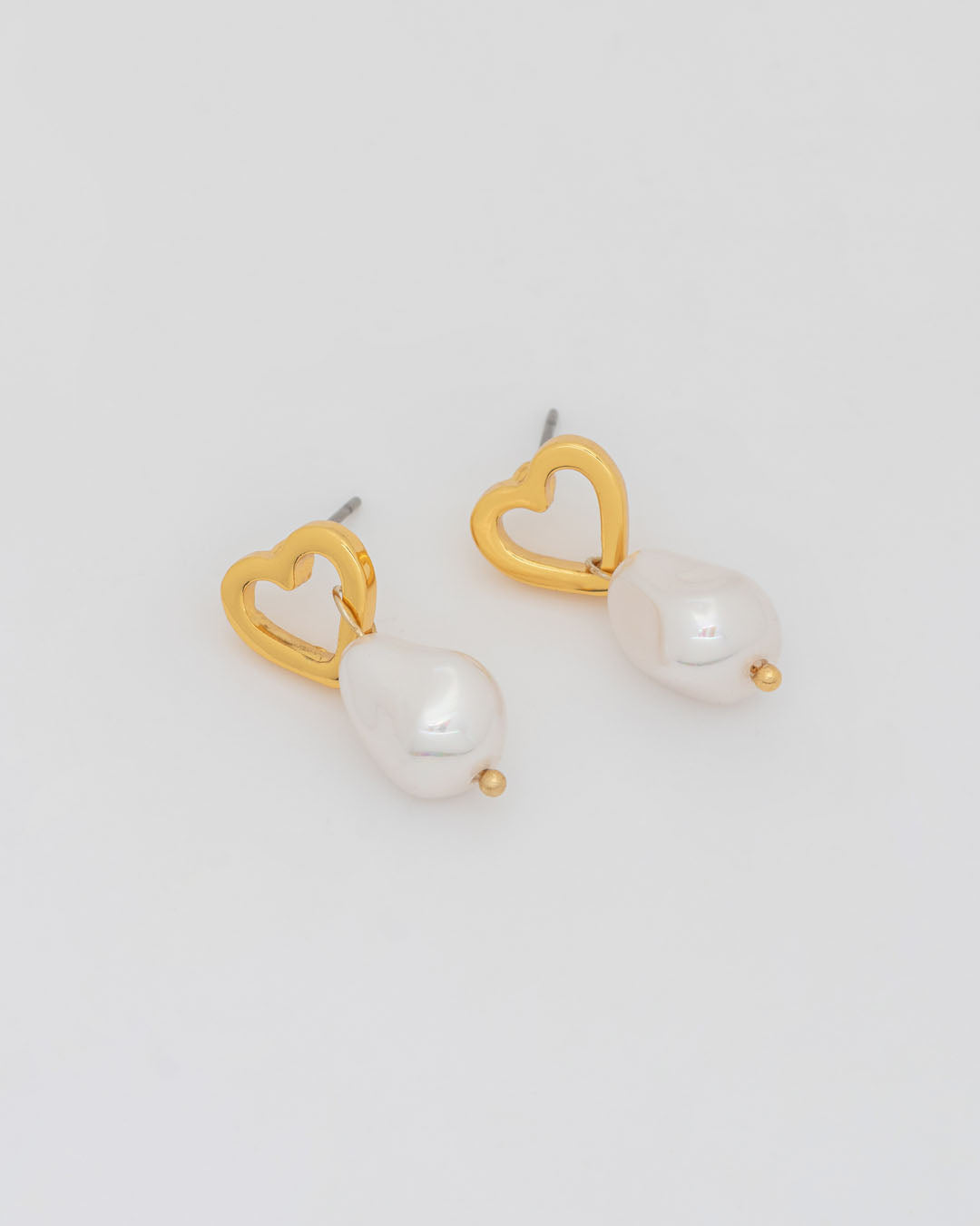 ARETES CORAZÓN PERLA AVEMARIA
