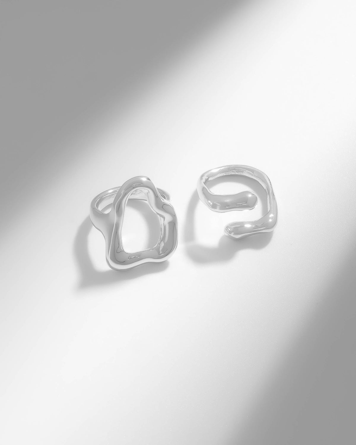 SET X 2 ANILLOS SILUETA AMORFA AVEMARIA