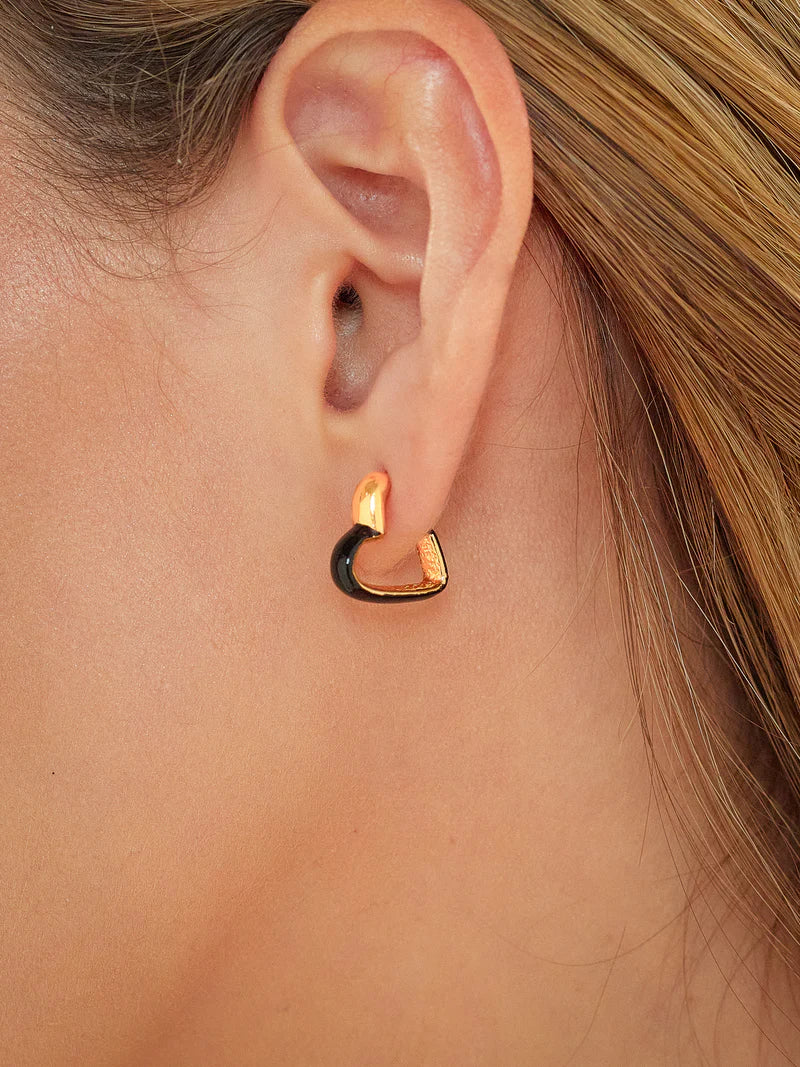 ARETES CORAZÓN PLANO BAÑO DE ORO AVEMARÍA