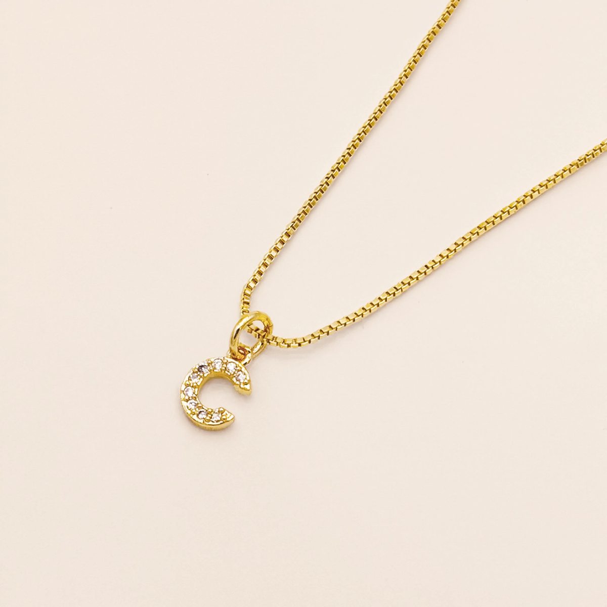 COLLAR LETRA MINI ZIRCON RODIO MARTINA
