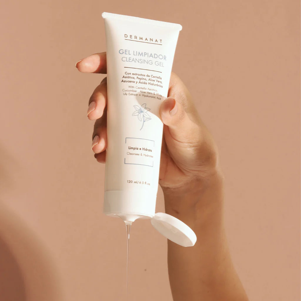 GEL LIMPIADOR CON ÁCIDO HIALURÓNICO 120ML DERMANAT
