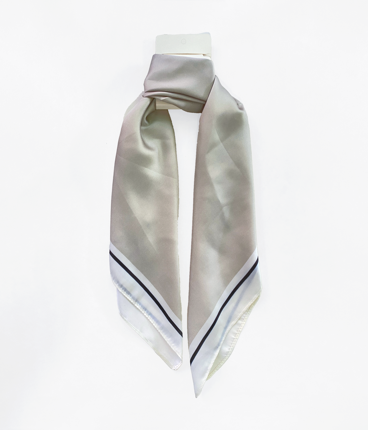 PAÑOLETA SATINADA 70X70 MARTINA