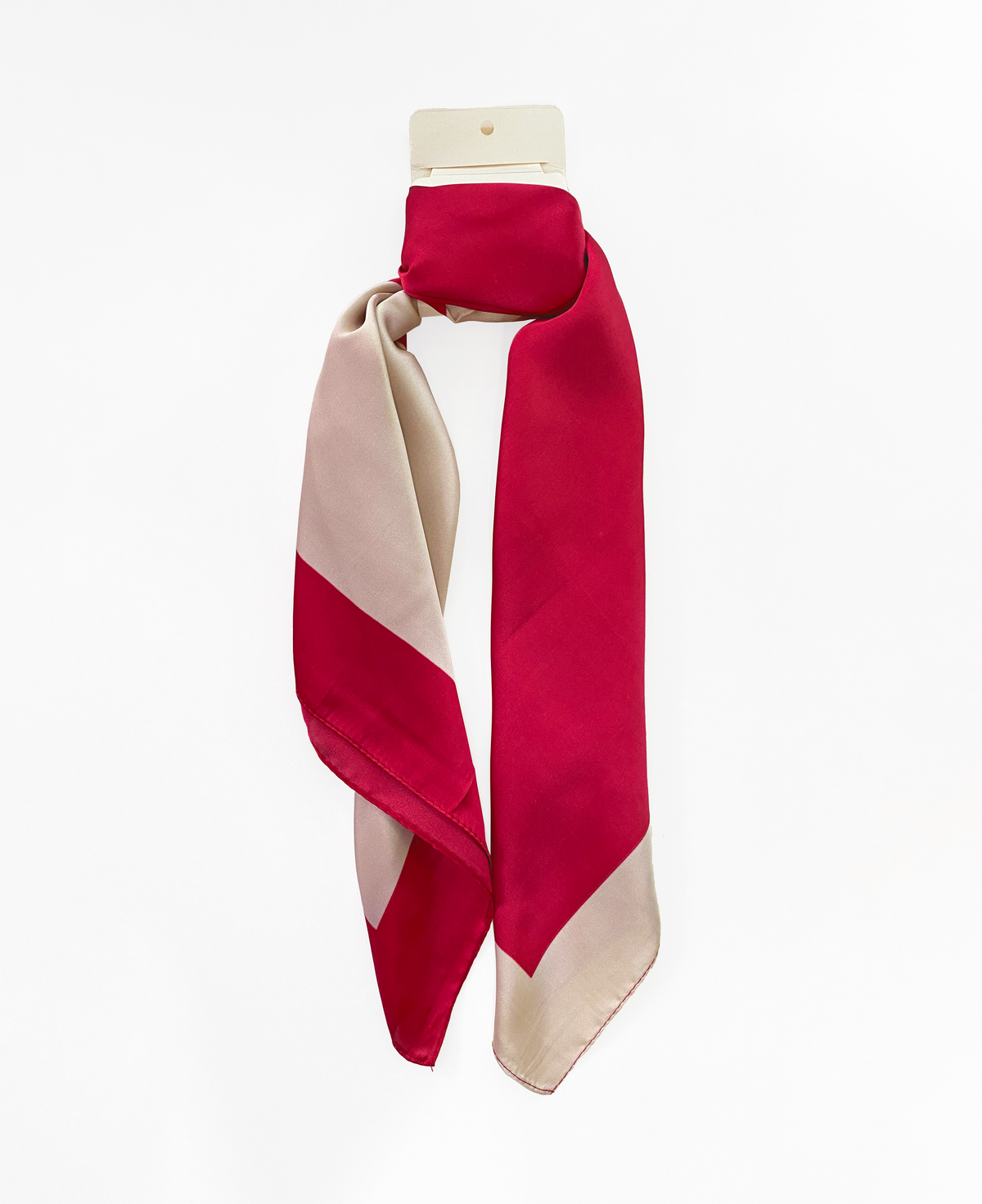 PAÑOLETA SATINADA 70X70 MARTINA