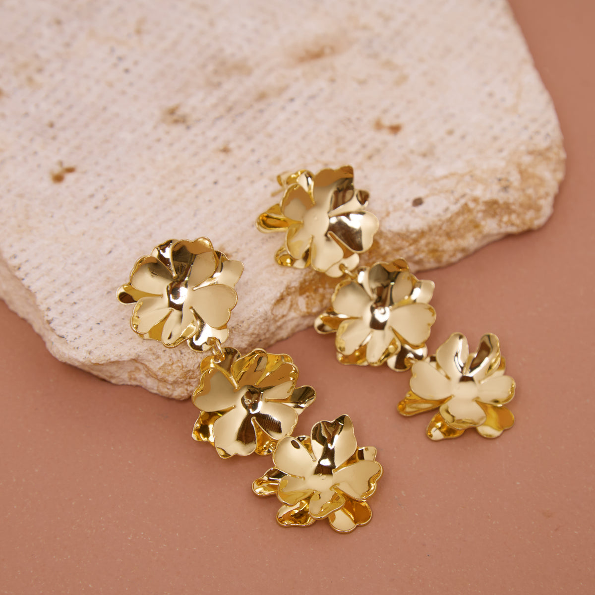 ARETES FLOWER ON CHAIN RODIO DORADO MARTINA