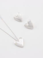 SET COLLAR + ARETES CORAZÓN