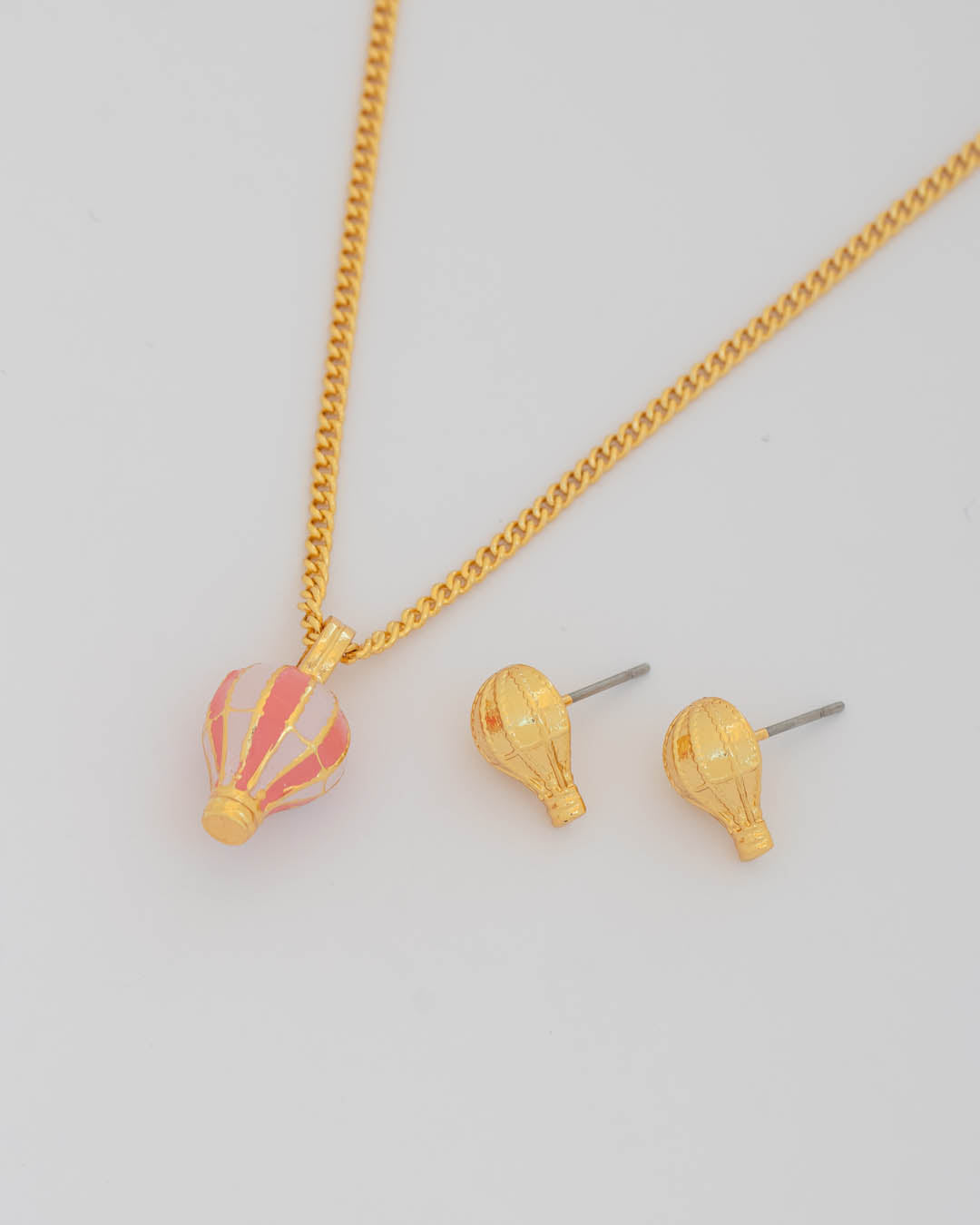 COLLAR + ARETES GLOBO AVEMARIA