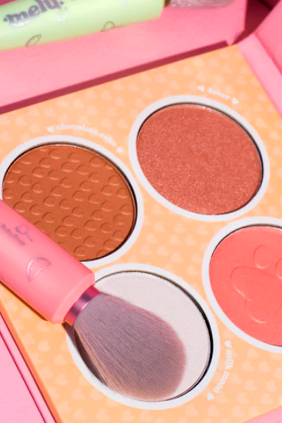 PALETA CUARTETO CONTORNO BLUSH E ILUMINADOR MELU