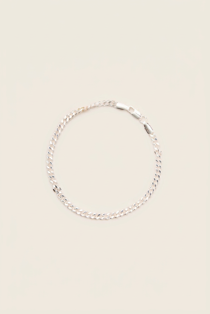 Pulsera Cubana Gruesa 17CM Martina Plateado con fondo blanco humo cálido